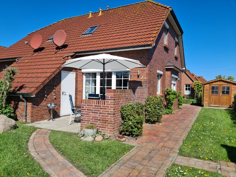 Außenansicht_Garten Außenansicht von Haus und Terrasse